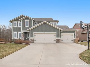 4534 Equestrian Dr, Hudsonville, MI 49426
