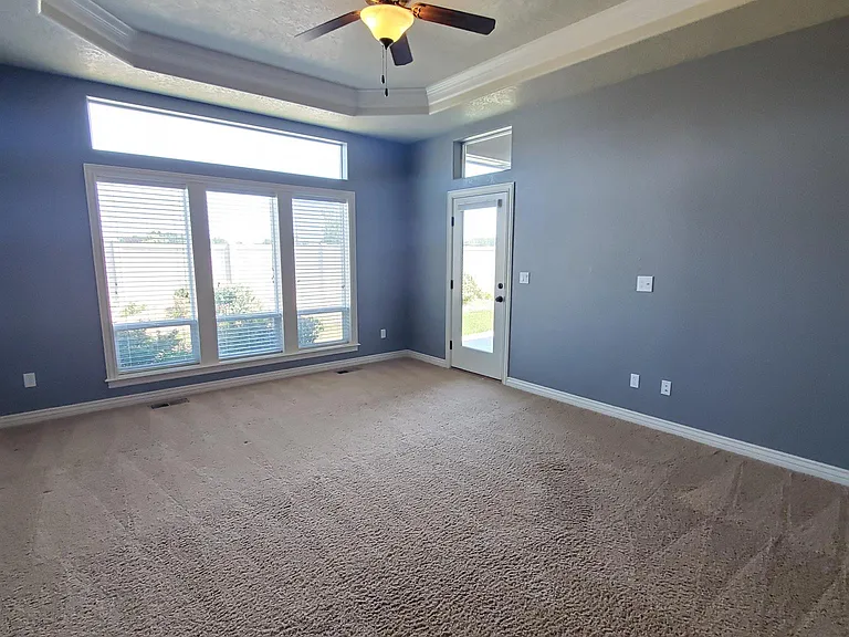 1828 E Serchio Ct — Photo 33