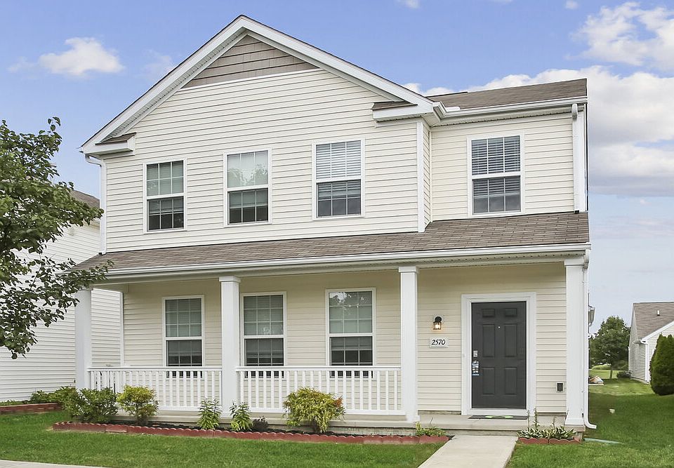 1st image of 682 Penn St #76