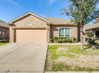 7137 Cloudcroft Ln, Fort Worth, TX 76131