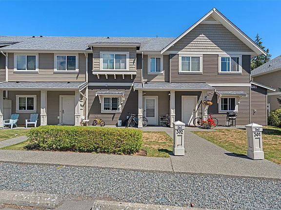 3rd image of 1675 Crescent View Dr #302
