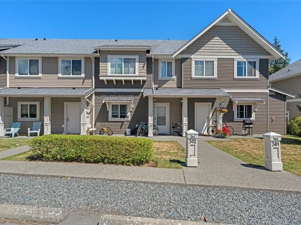 1675 Crescent View Dr #302, Nanaimo, BC V9S 0A8