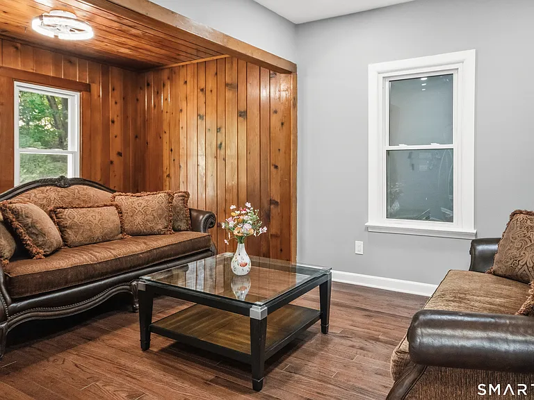 275 Riverview Ave — Photo 11