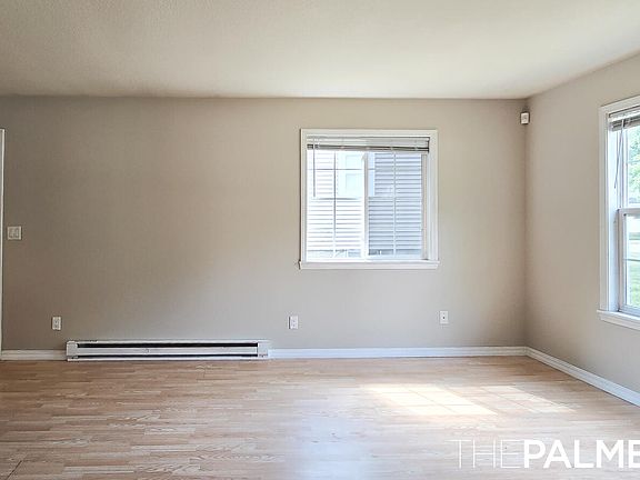 5th image of 1303 Bruce St