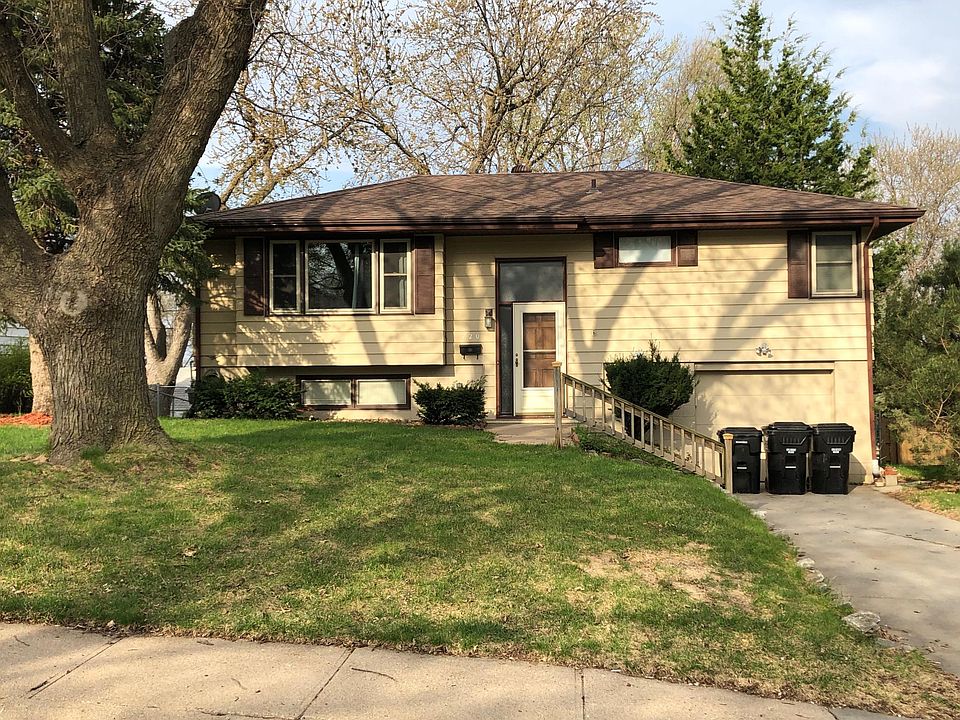 1st image of 720 Dublin Dr