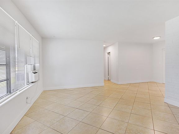 5th image of 2700 Gulfstream Drive