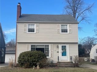 552 Juneway Dr, Bay Village, OH