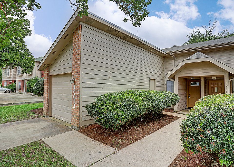 1st image of 10015 Emerald Creek Dr #1