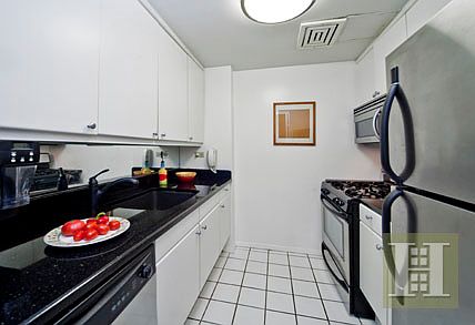 2nd image of 106 Central Park S APT 4B