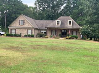673 County Road 102, Oxford, MS 38655