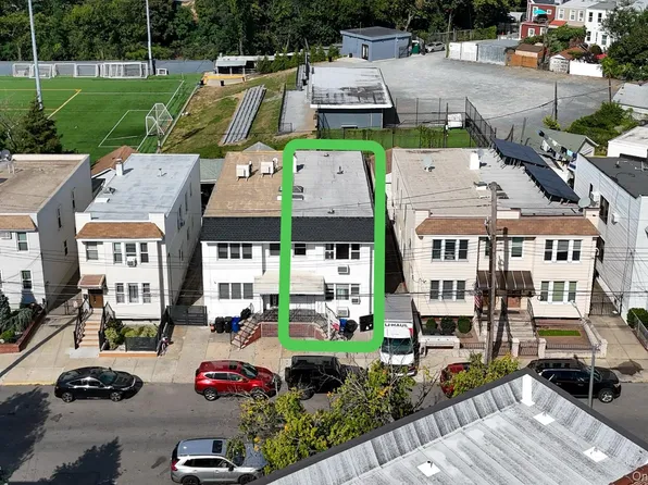 6167 56th Street, Maspeth, NY 11378