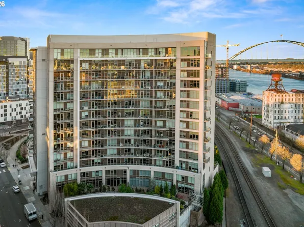 949 NW Overton St Unit 301, Portland, OR 97209