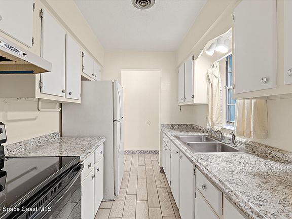 3rd image of 311 Taylor Ave APT G20