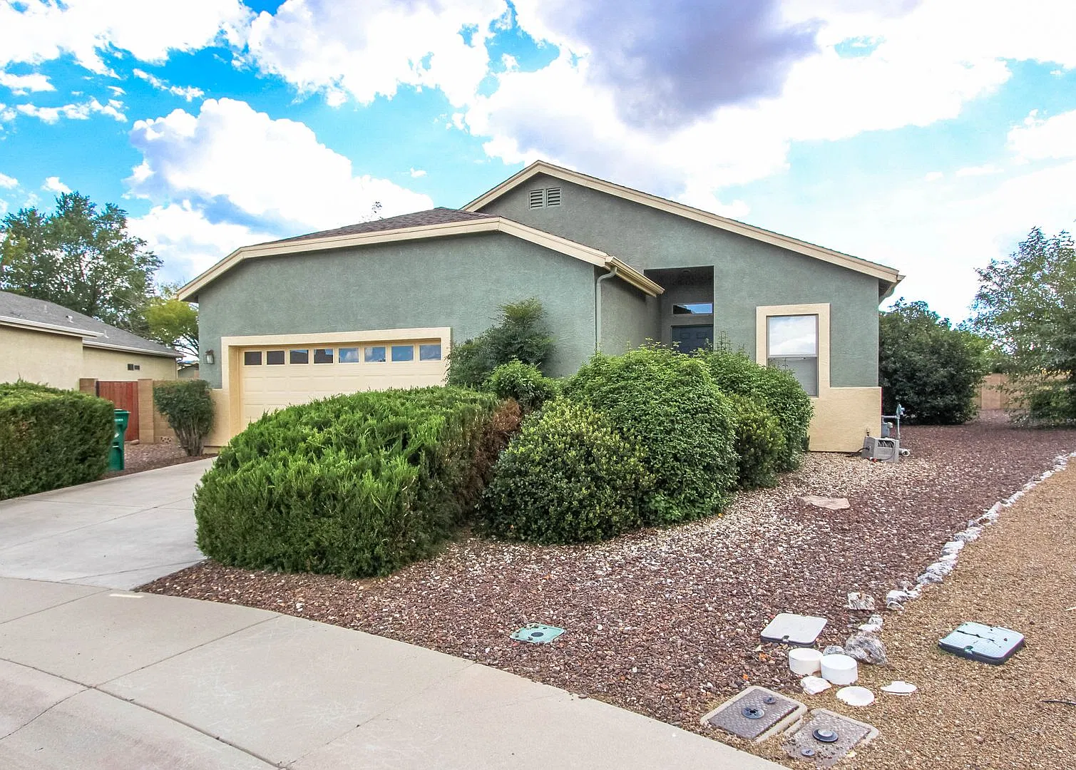 Three Bedroom Granville Home — Photo 2