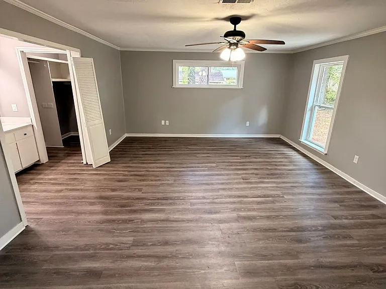 2516 Upper Dr — Photo 7