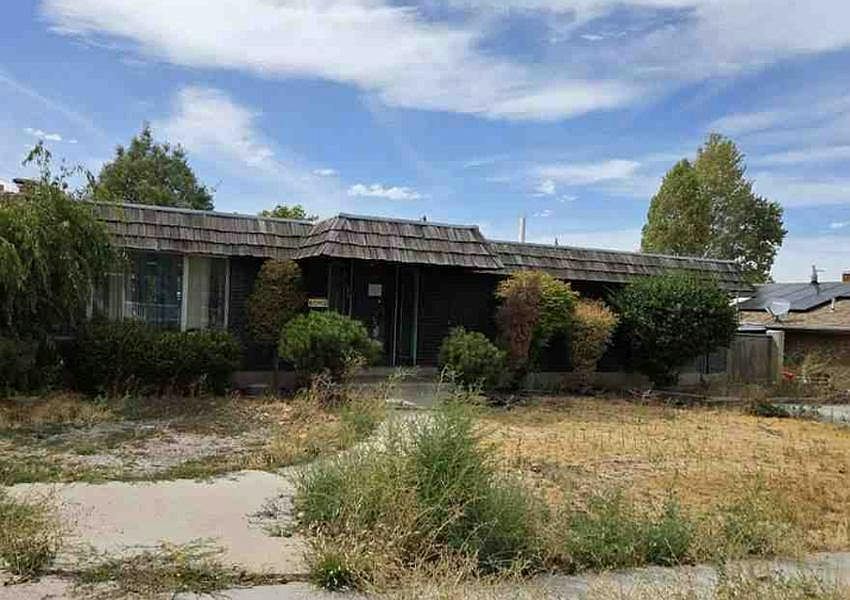 1st image of 500 Holly Dr