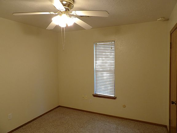 4th image of 7015 SW Winchester Ave
