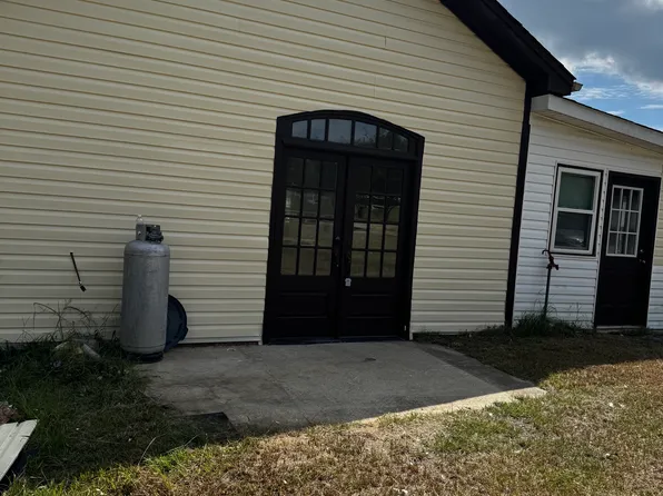 10092 State Highway 210 #2, Four Oaks, NC 27524