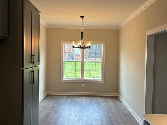 4th image of 515 Dottie Dr