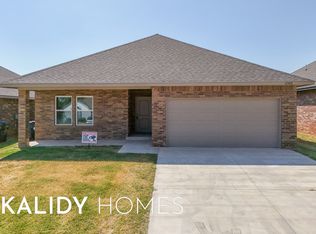 12508 SW 12th St, Yukon, OK 73099