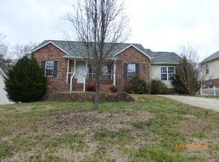 3525 Cortland Dr, Winston Salem, NC 27105