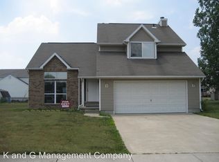 1037 Sunrise Dr, Newark, OH 43055