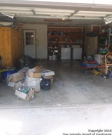 4th image of 5927 Lakedale St