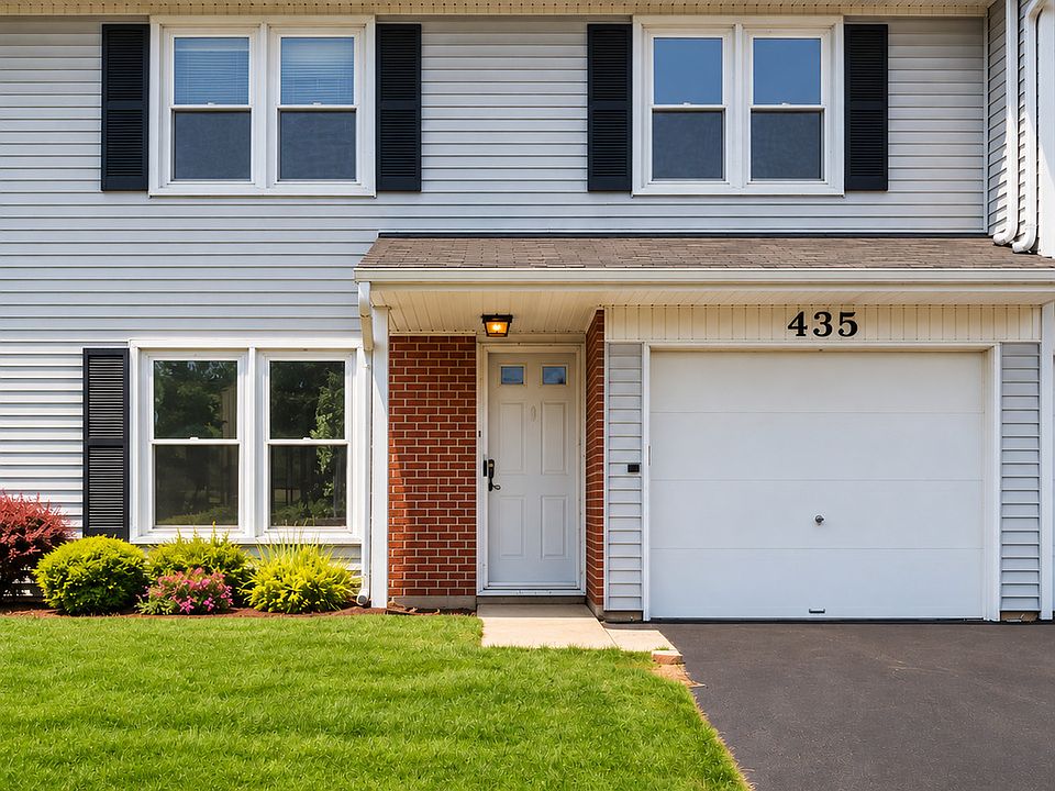 1st image of 435 Wright Ct
