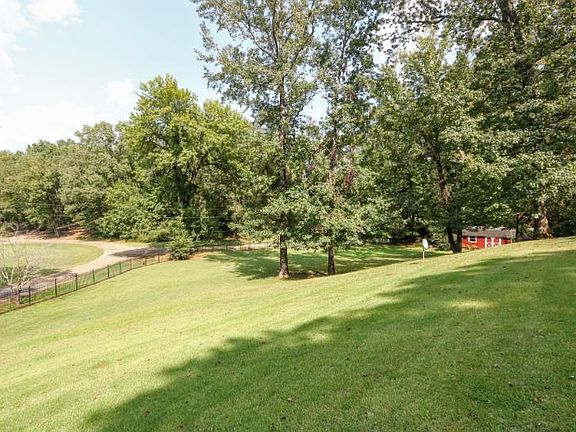 2nd image of 1034 Morgan Dr