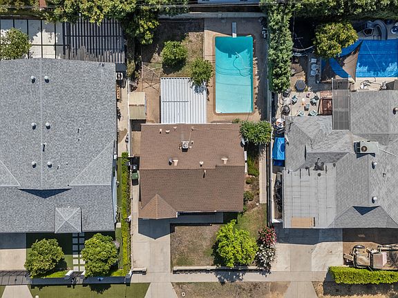3rd image of 4938 Chimineas Ave