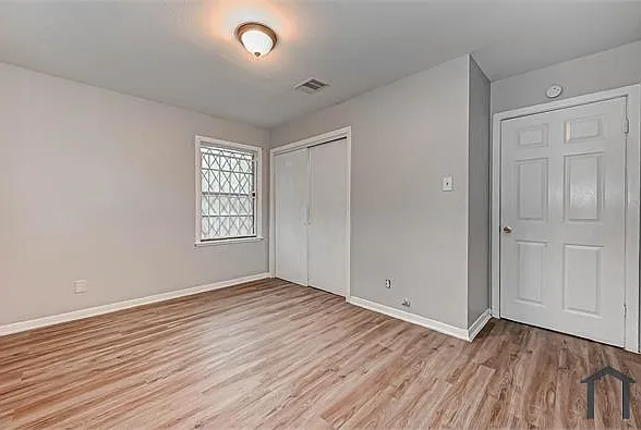 4203 Tavenor Ln — Photo 15