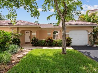 1427 Seagrape Cir, Weston, FL 33326