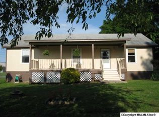 141 Perkins Wood Rd, Hartselle, AL 35640