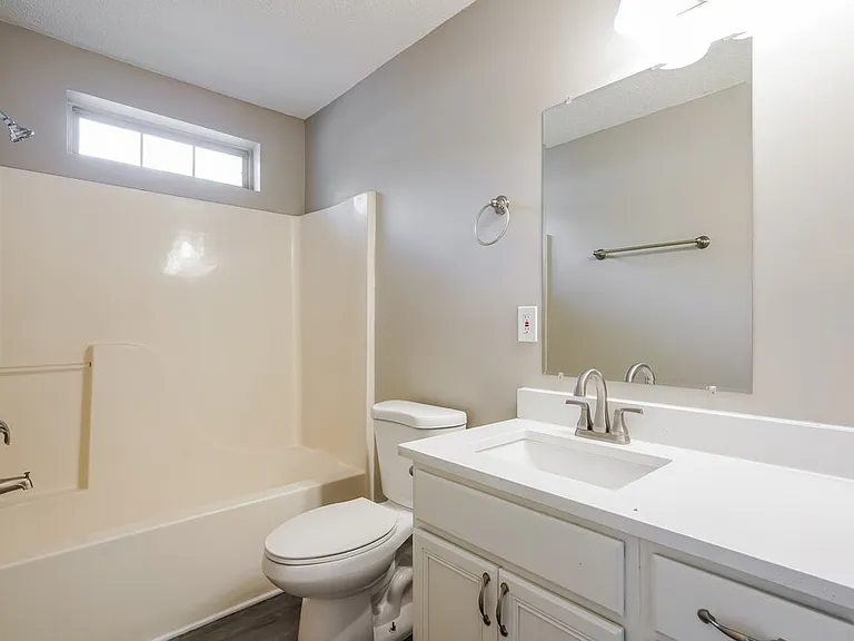 3944 Rock Creek Dr — Photo 15