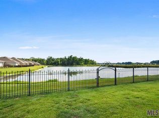 7826 Antebellum Ave, Baton Rouge, LA 70820