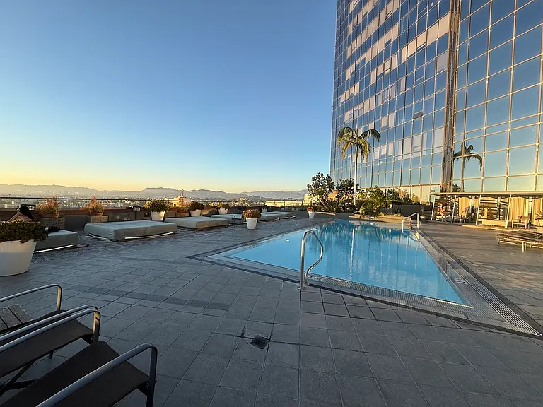 1100 Wilshire Blvd #2010 — Photo 38