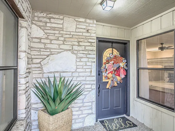 103 OASIS #A Street, Horseshoe Bay, TX 78657