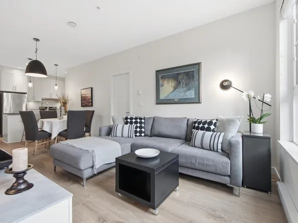 20829 77a Ave #109, Langley, BC V2Y 0Y5