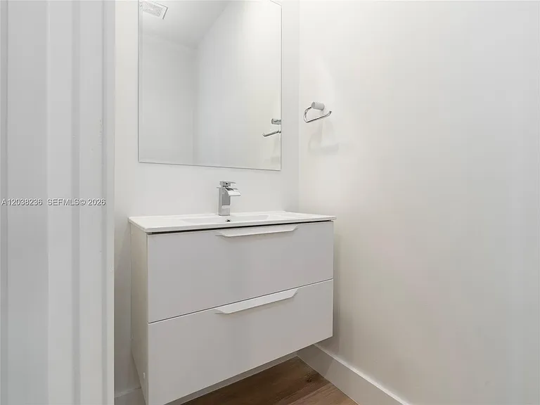 843 SW 29th St #843 — Photo 16