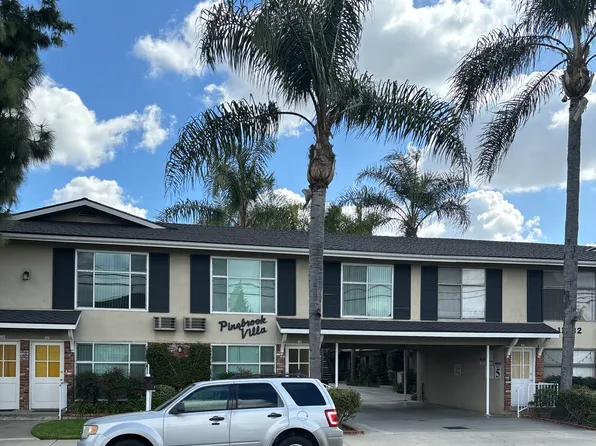Pinebrook Villas, 11632 Coldbrook Ave #2B-1Ba-875Sqft, Downey, CA 90241