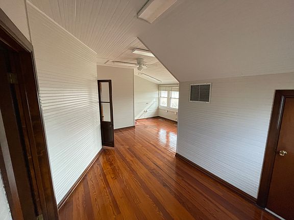 3rd image of 8019 Park Ave #2