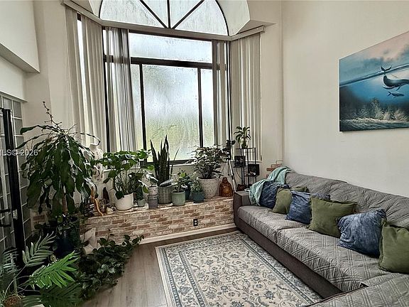 3rd image of 15525 Miami Lakeway N APT 206