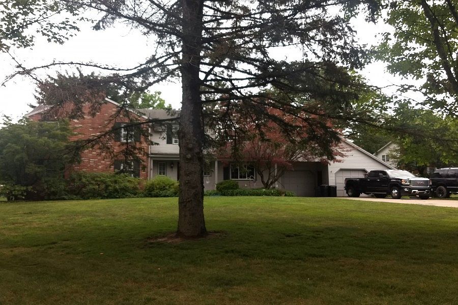 1st image of 1201 Meadow Ln