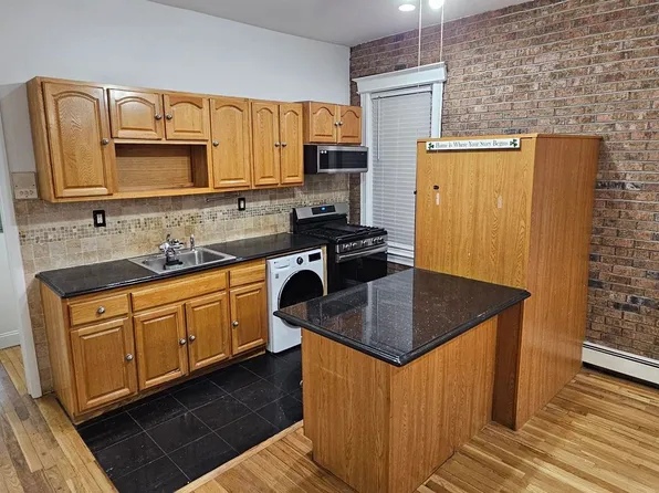 4110 Park Ave APT 3, Weehawken, NJ 07086