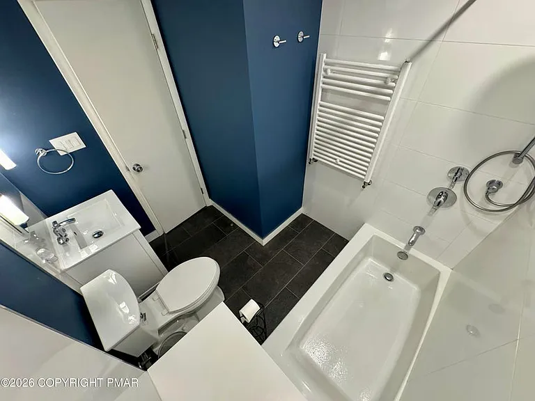 1111 Hillcrest Dr — Photo 18