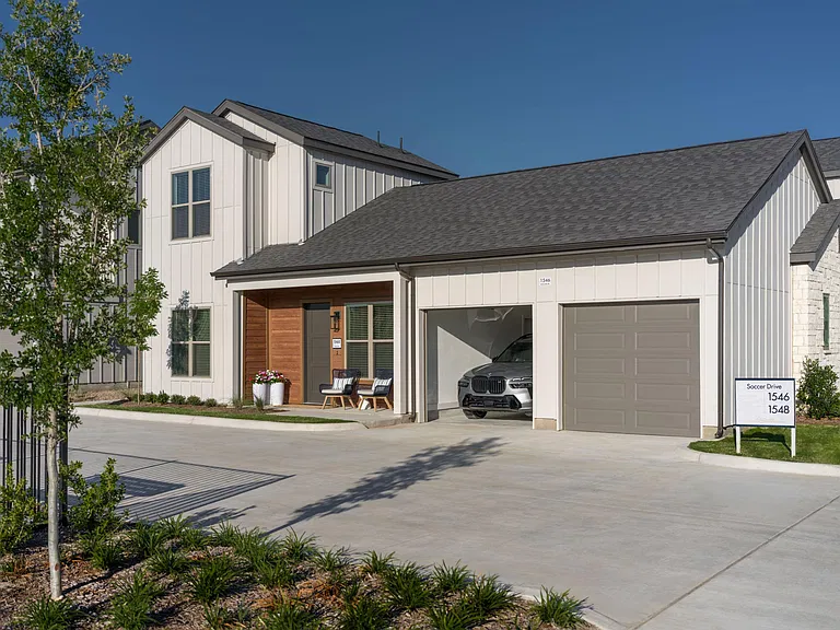 Outside of luxury rental home with Texas-sized garage