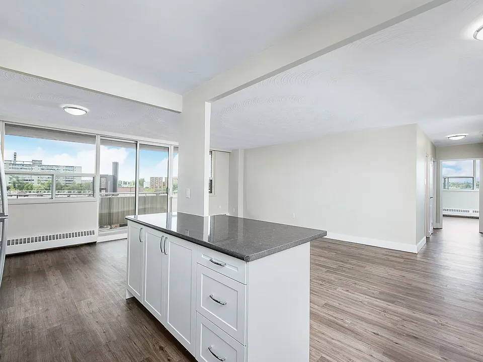 1340 Danforth Rd