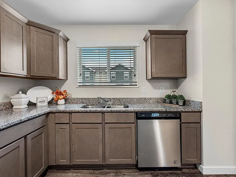 21155 Gosling Rd #30D — Photo 5