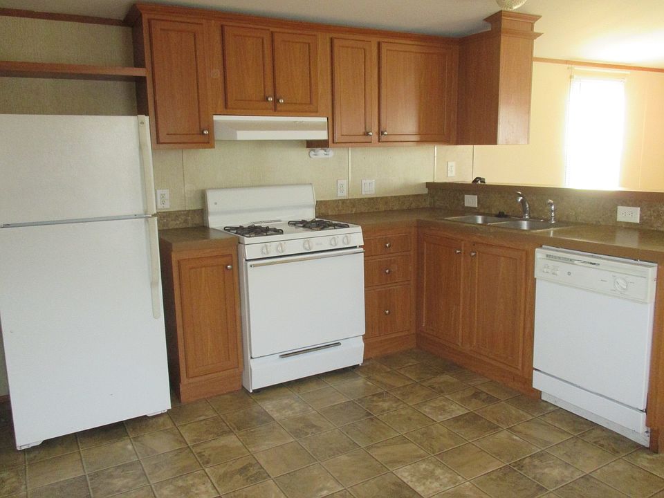 2nd image of 1971 SE Summer Park Dr #143