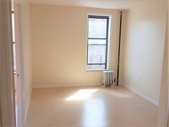 2nd image of 6124 5th Ave #1R